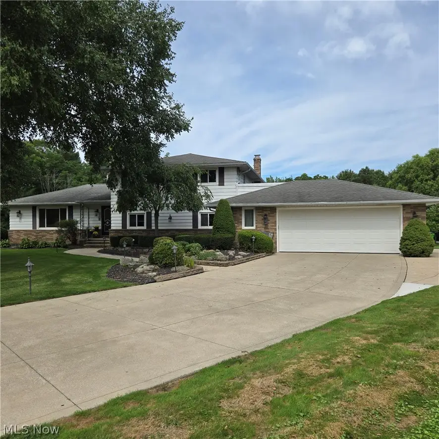 465 Blueberry Circle, Mayfield, OH 44143 - #1