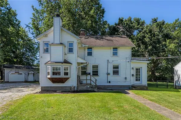 1860 E 298th Street, Wickliffe, OH 44092