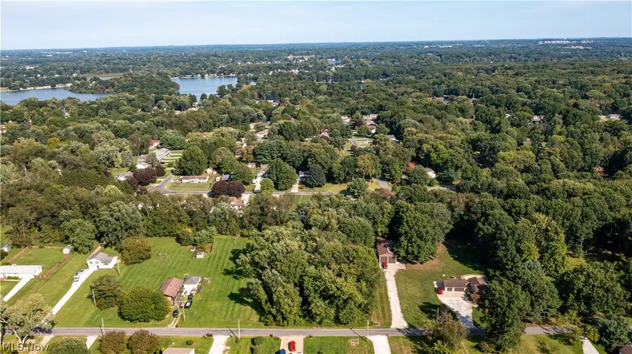 4051 Greenbay Drive, Barberton, OH 44203 - #3