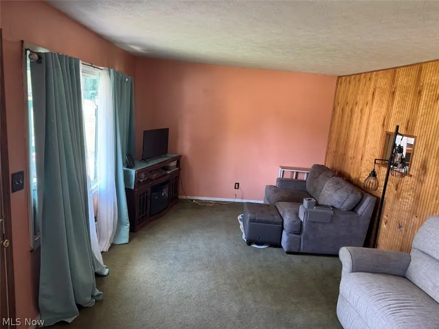 1415 Eleanor Drive, Ashtabula, OH 44004 - #3