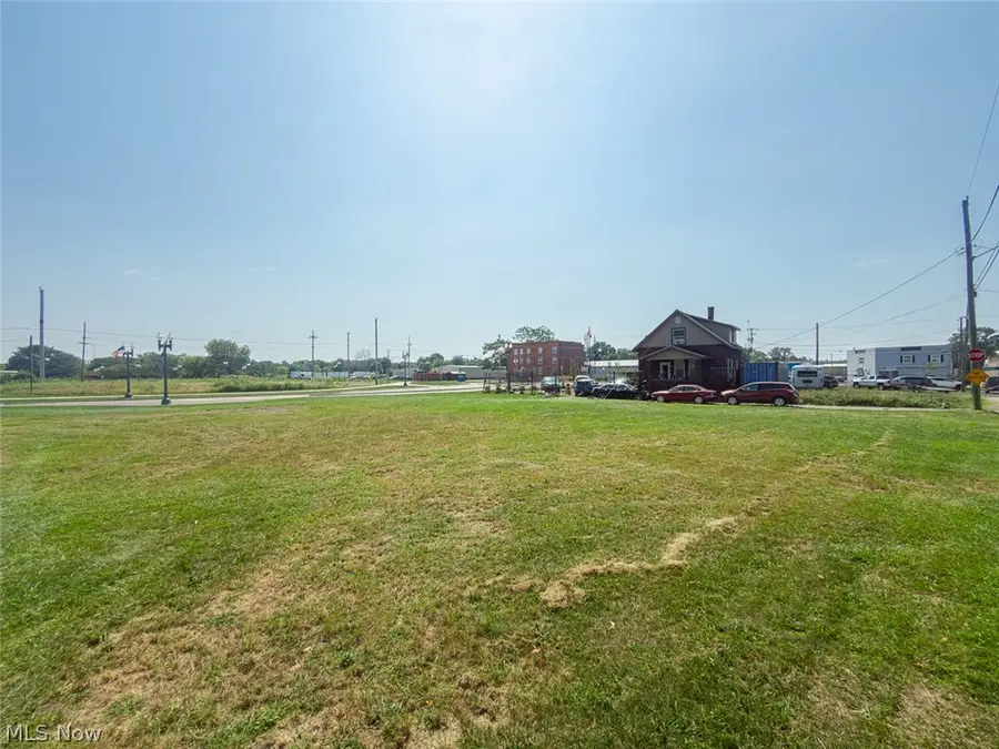 110 Schauers Sw Place, Canton, OH 44707 - #2