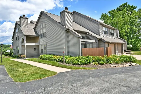 4052 Saint Andrews Court #4, Canfield, OH 44406