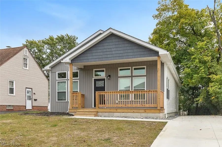 21206 Hansen Road, Maple Heights, OH 44137 - #2