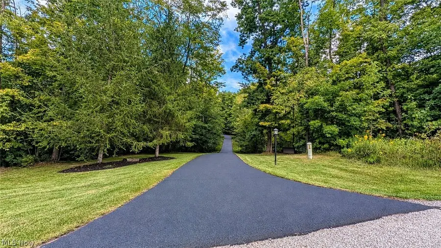 15010 Bates Creek Drive, Chardon, OH 44024 - #2