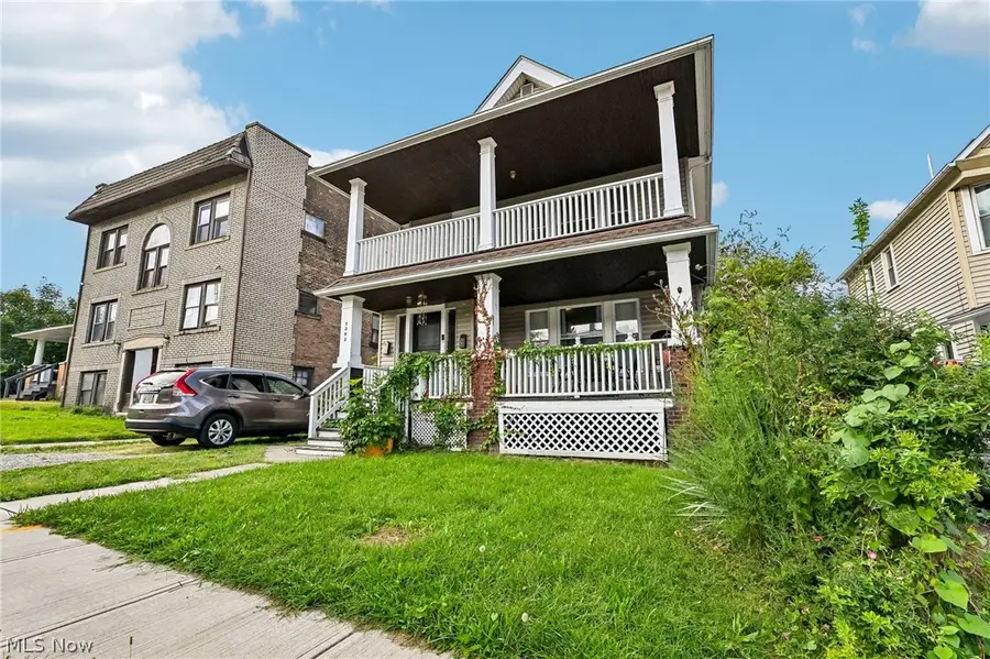 1362 W 93rd Street, Cleveland, OH 44102 - #3