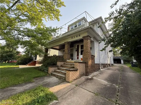 2169 Oakdale Road, Cleveland Heights, OH 44118