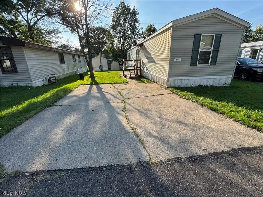 6301 Sue Lynn Drive, Ravenna, OH 44266 - #2