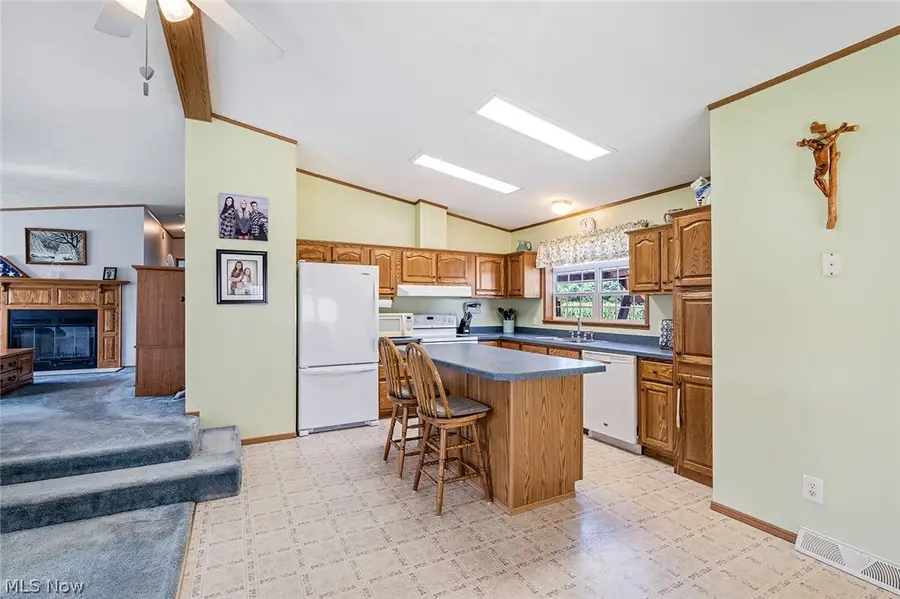 17300 Leffingwell Road, Berlin Center, OH 44401 - #3
