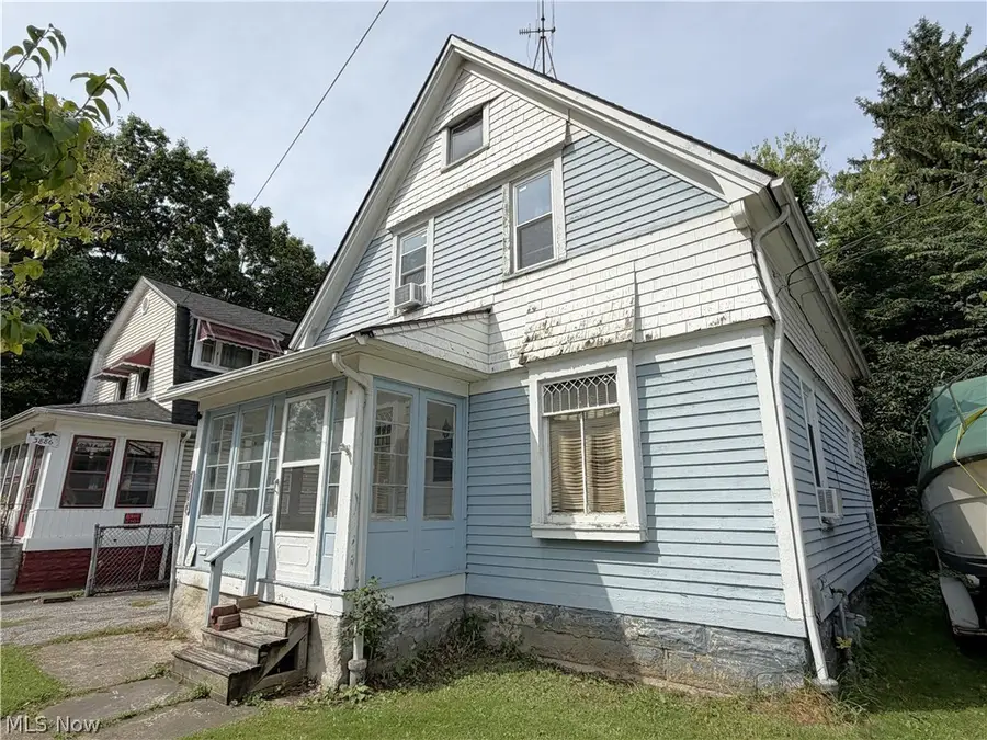3882 W 42nd Street, Cleveland, OH 44109 - #2