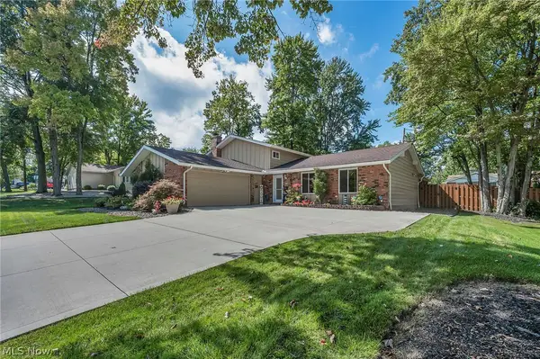 7676 Trenton Trail, Middleburg Heights, OH 44130