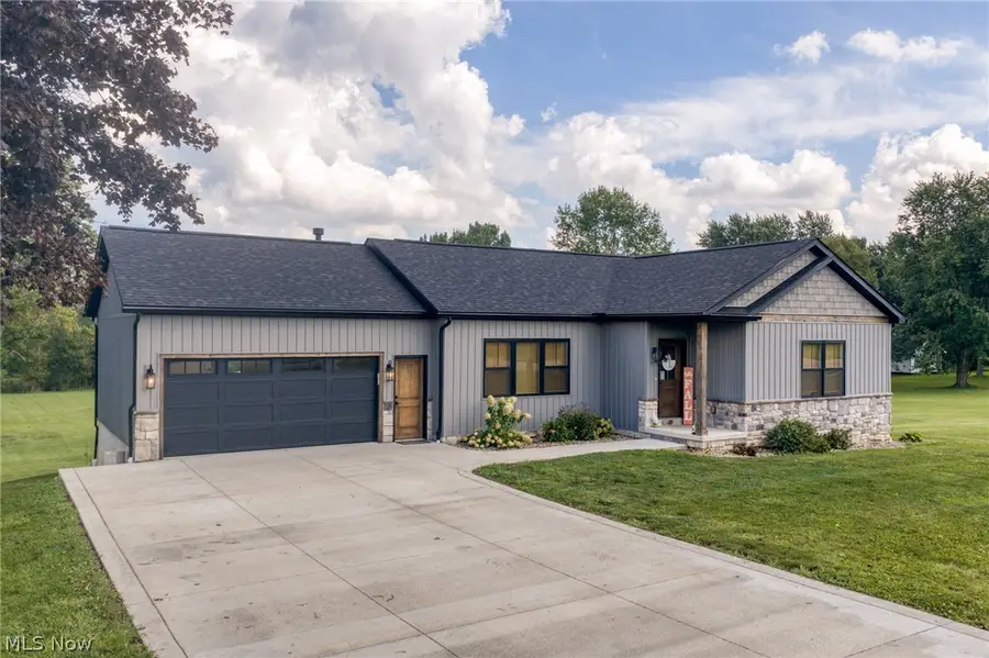 5272 California Avenue, Louisville, OH 44641 - #2