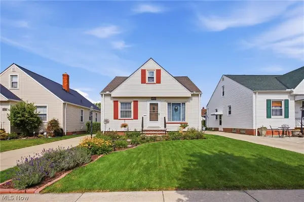 8102 Essen Avenue, Parma, OH 44129