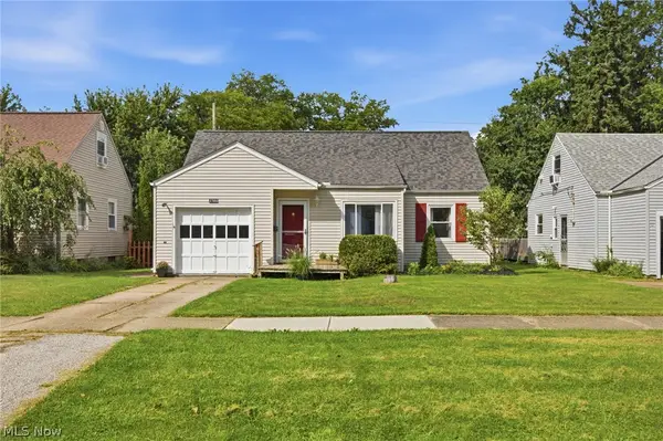 27850 Knickerbocker Road, Bay Village, OH 44140