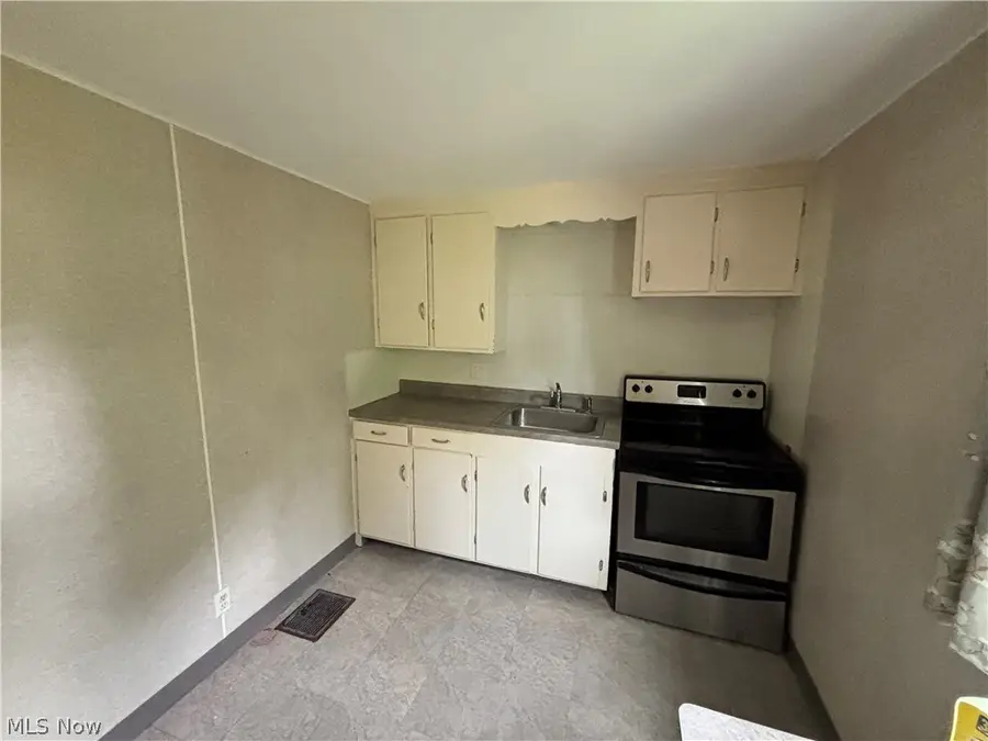 153 46th Sw Street, Canton, OH 44706 - #2