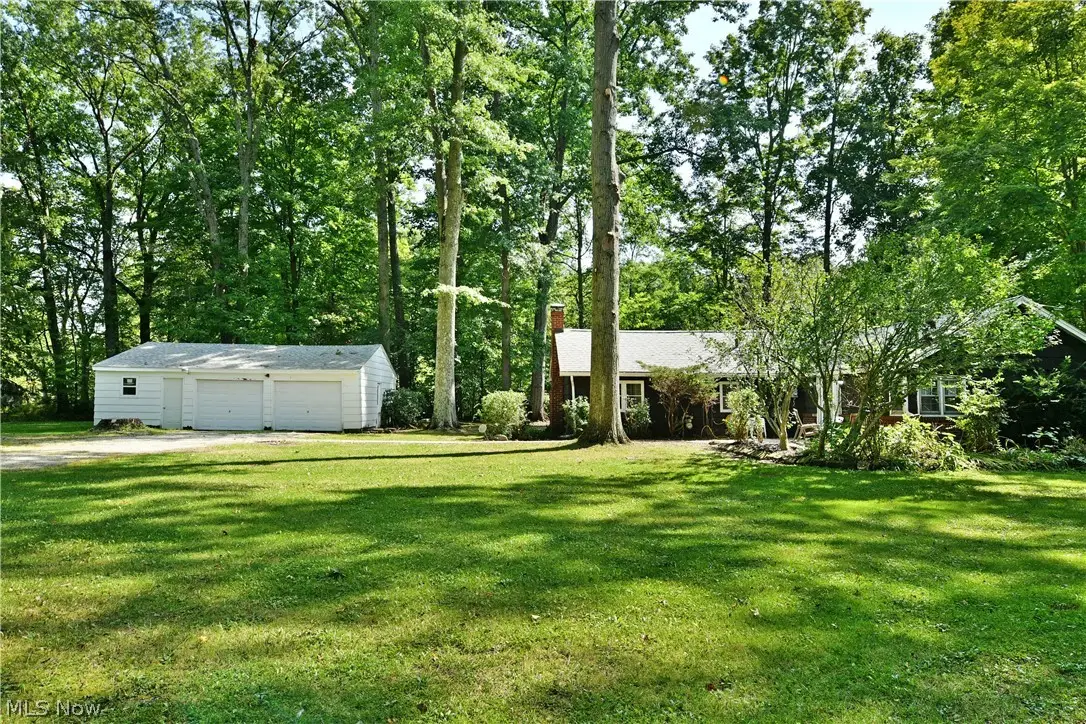 1114 Allen Smith Road, Leavittsburg, OH 44430 - #1