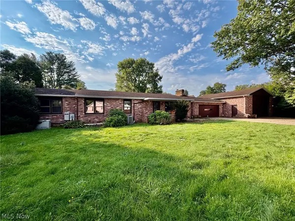 132 W Indian Street, Gnadenhutten, OH 44629