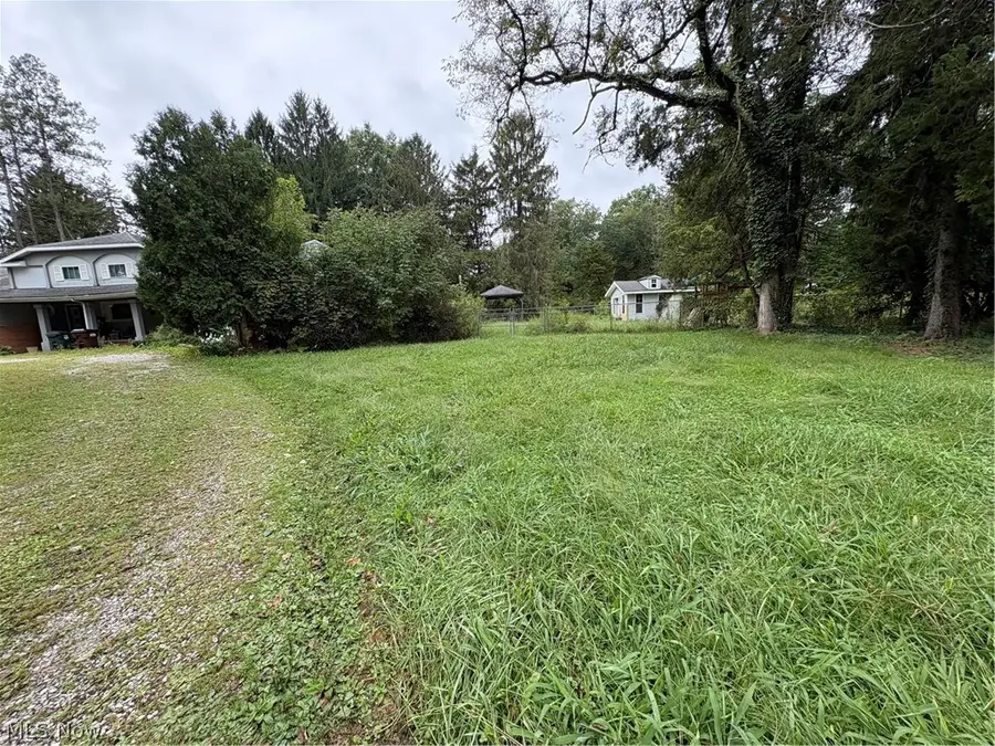 20 Harmony Hills Drive, Akron, OH 44321 - #2