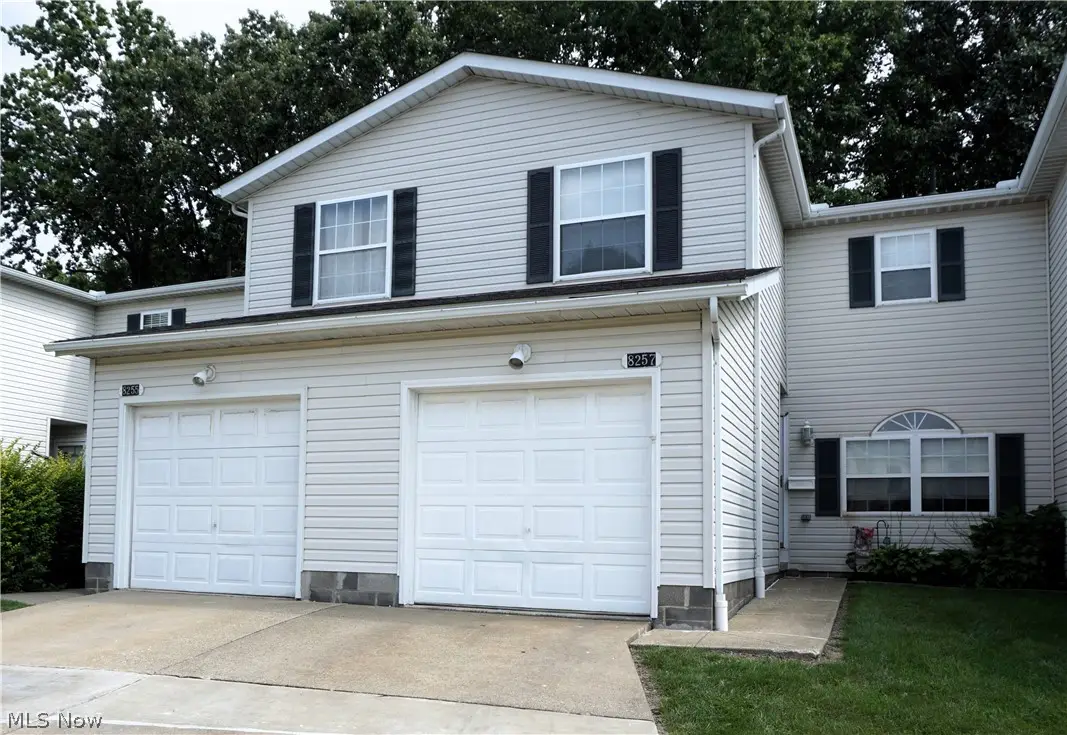8257 Lancaster Drive, Mentor, OH 44060 - #1