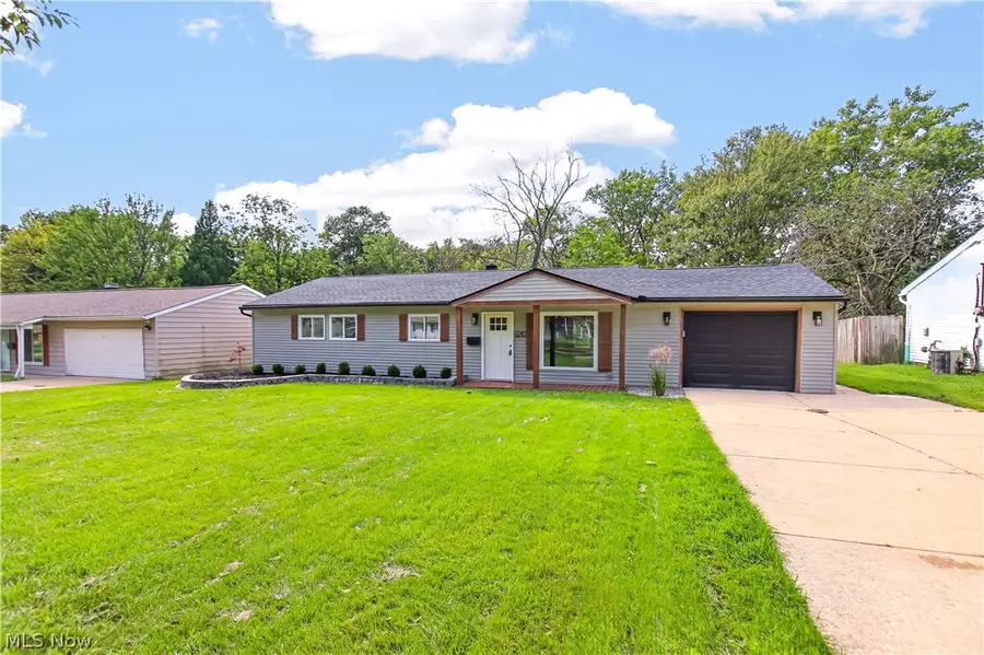 6242 Oxford Court, Bedford Heights, OH 44146 - #2