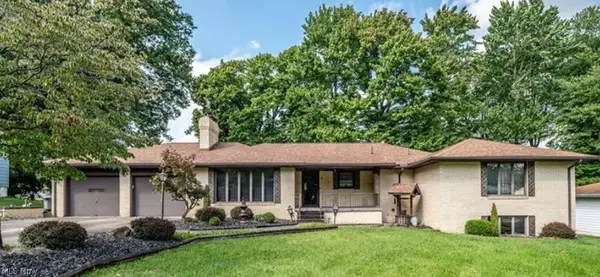 2882 Decamp Road, Youngstown, OH 44511