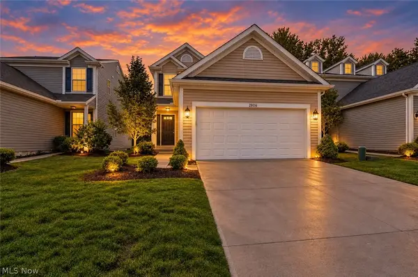 29116 Pembrooke Boulevard, Olmsted Twp, OH 44138