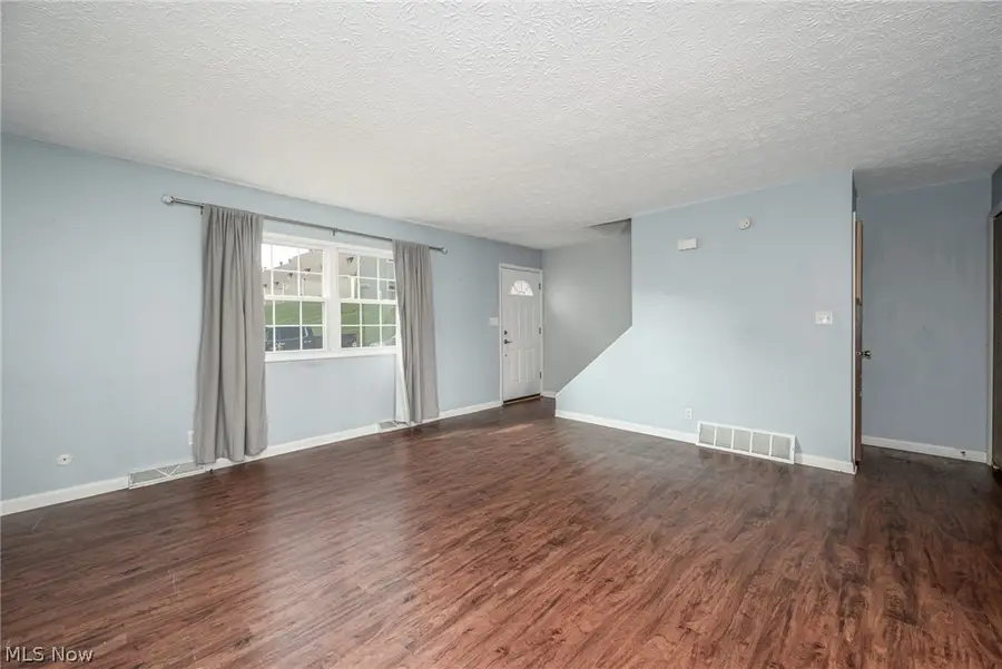 1317 Sandelwood Oval, Kent, OH 44240 - #3