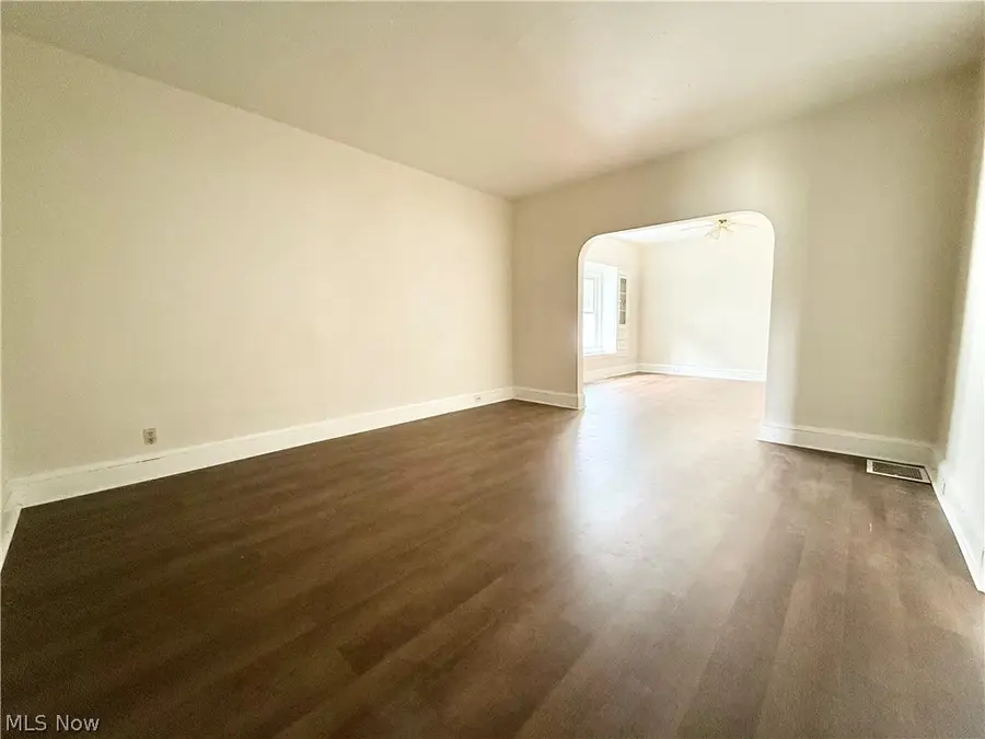 9617 Mount Auburn Avenue, Cleveland, OH 44104 - #3