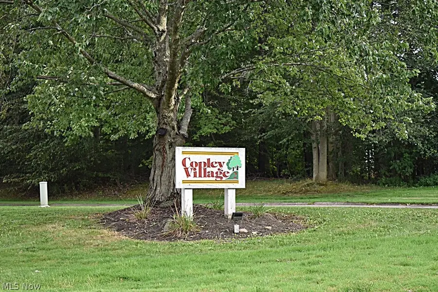 736 Kirkwall Drive, Copley, OH 44321 - #2