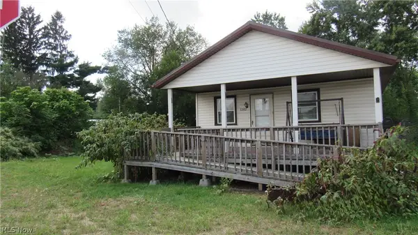 1202 N Uhrich Street, Uhrichsville, OH 44683