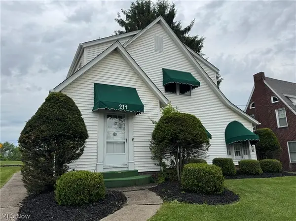 211 E Main Street, St Clairsville, OH 43950