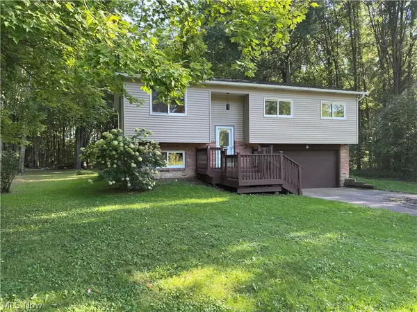 77 Leffingwell Drive, Orwell, OH 44076