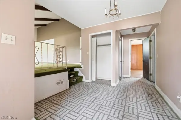 25478 Maidstone Lane, Beachwood, OH 44122