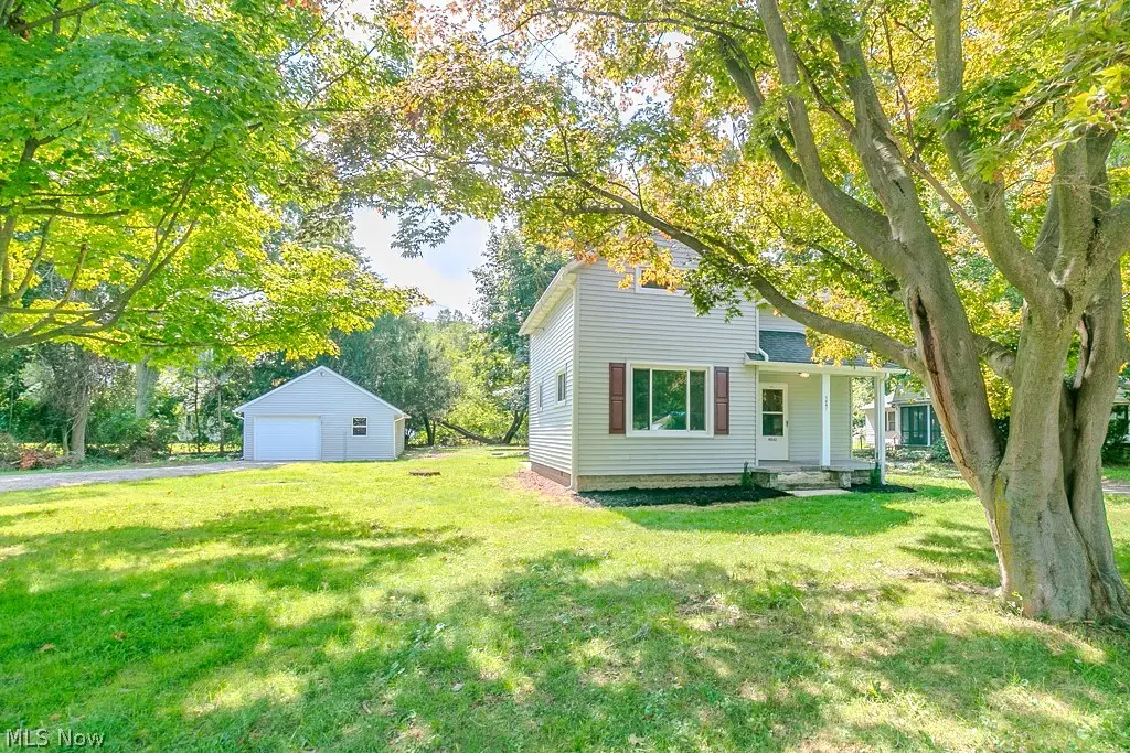 9042 Lake Shore Boulevard, Mentor, OH 44060 - #1