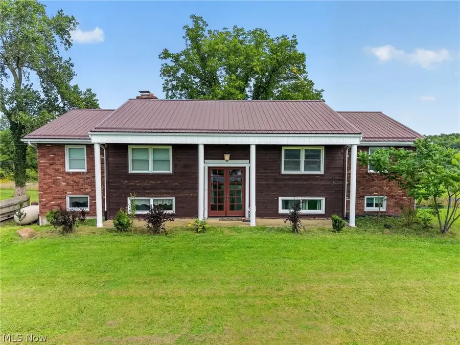 668 S Broadway, Geneva, OH 44041 - #2