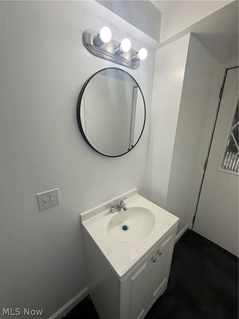 536 Lindell Street, Akron, OH 44305 - #2