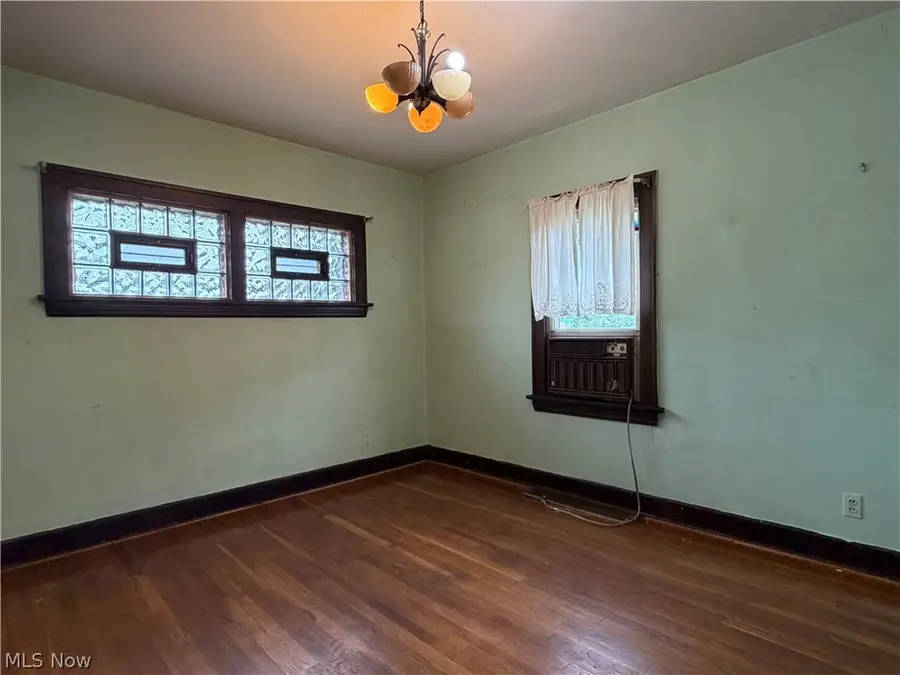 1057 Mozina Drive, Cleveland, OH 44119 - #3