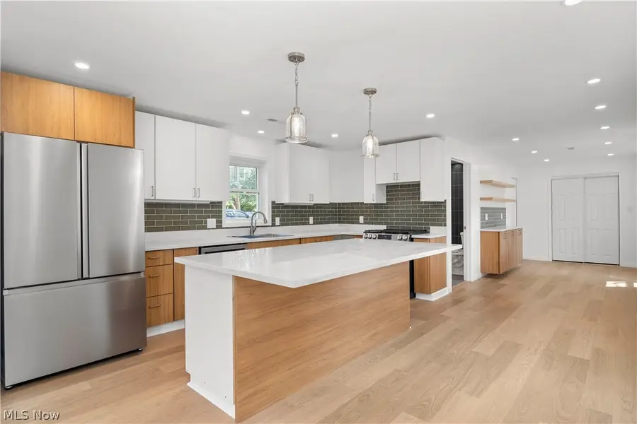 3135 W 16th Street, Cleveland, OH 44109 - #3