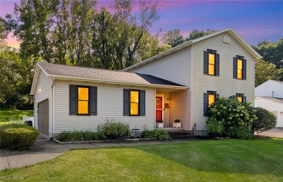 458 Derbyshire Road, Green, OH 44319 - #2