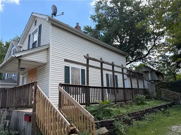 858 Forrest Drive, Akron, OH 44306