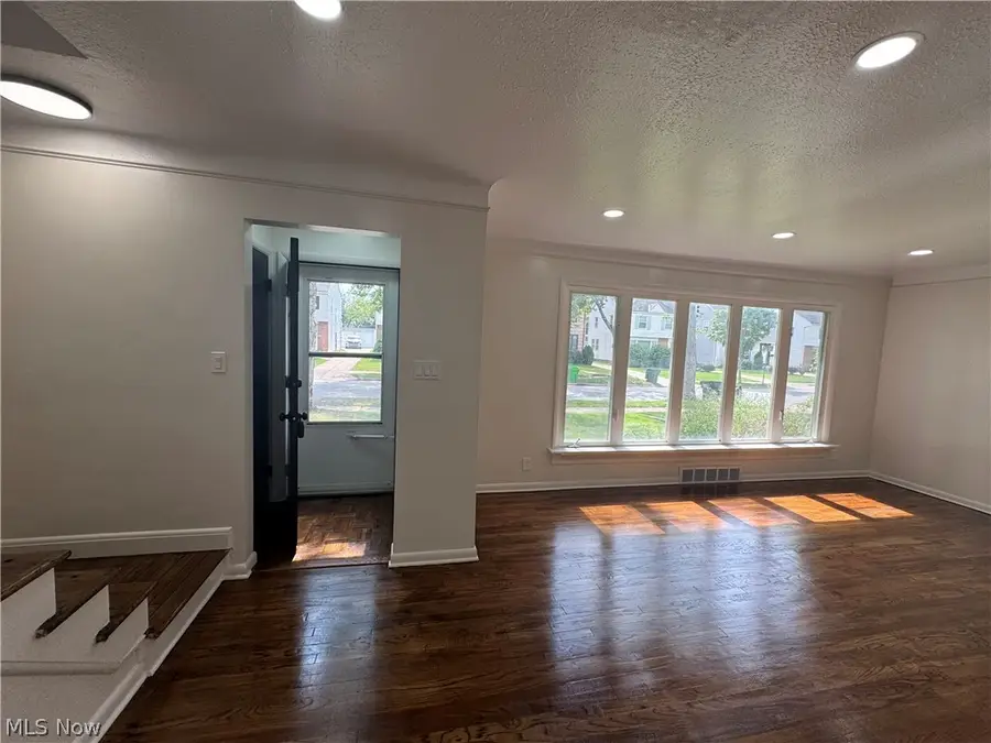 4029 Hinsdale Road, South Euclid, OH 44121 - #3