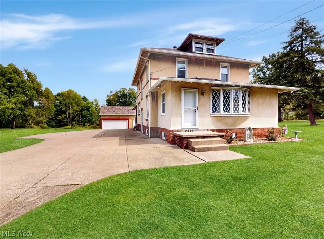 6201 Richville Sw Drive, Navarre, OH 44662 - #1