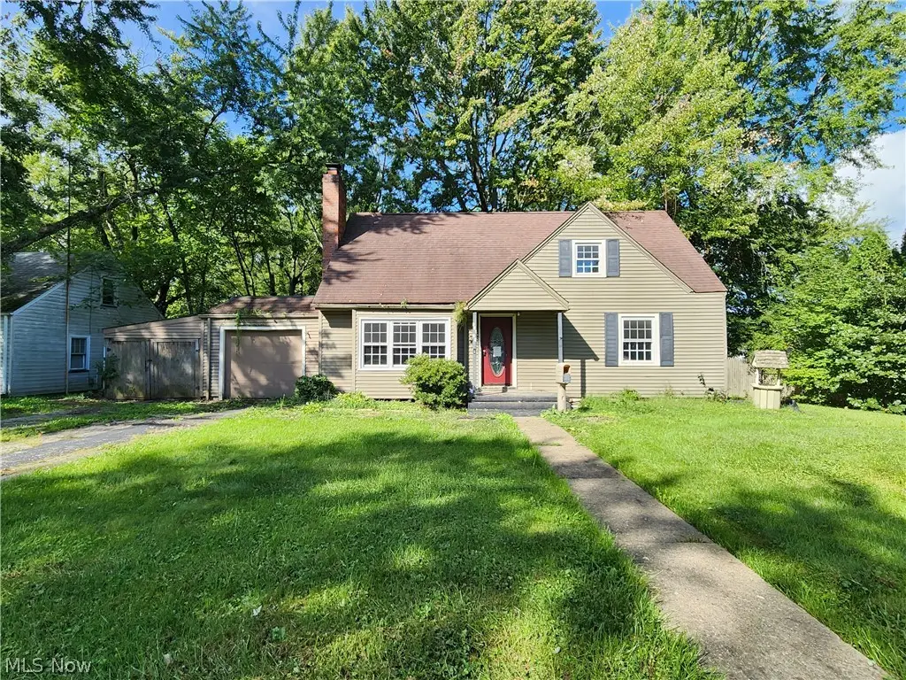 801 Kenilworth Ne Avenue, Warren, OH 44483 - #1