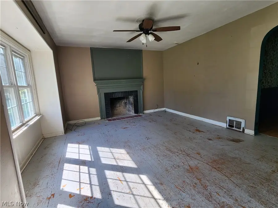 801 Kenilworth Ne Avenue, Warren, OH 44483 - #2