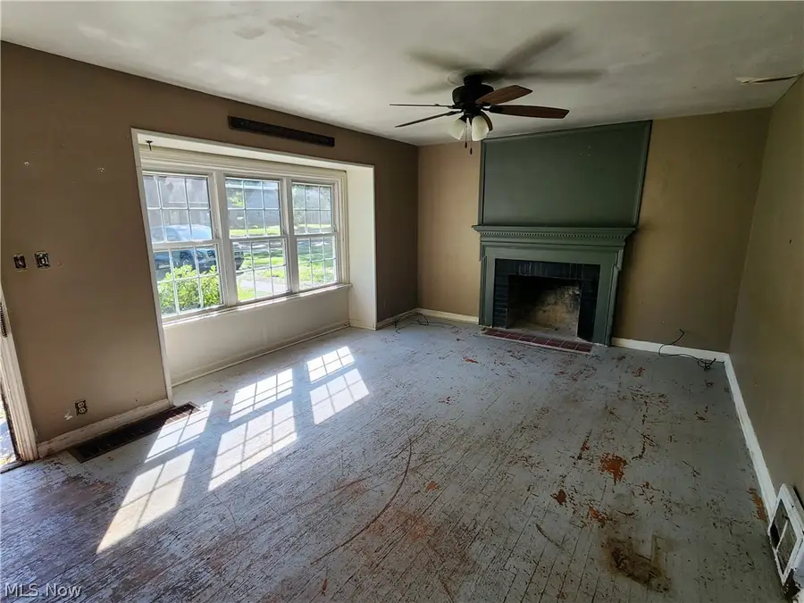 801 Kenilworth Ne Avenue, Warren, OH 44483 - #3