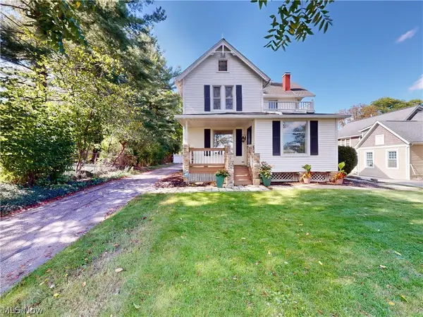 218 Bentleyville Road, Chagrin Falls, OH 44022
