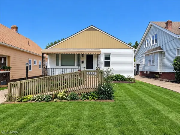 8305 Vineyard Avenue, Cleveland, OH 44105