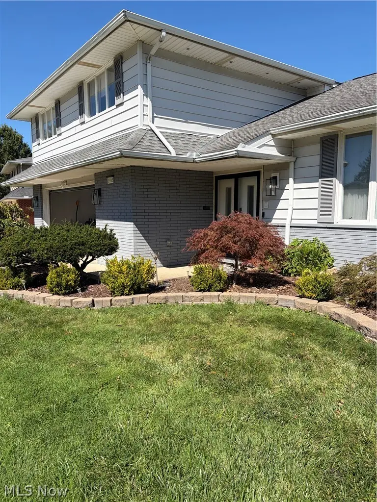 1905 Camberly Drive, Cleveland, OH 44124 - #2