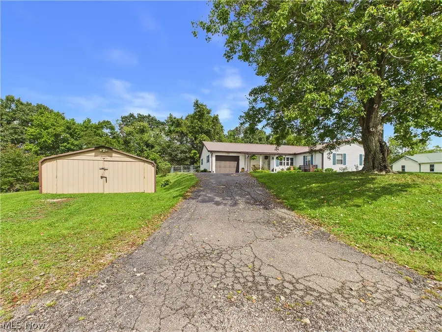 6827 Veto Road, Belpre, OH 45714 - #2