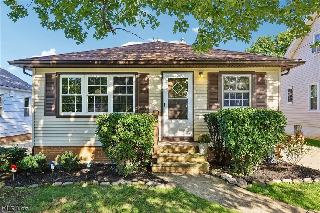 1657 Woodhurst Avenue, Mayfield Heights, OH 44124 - #1