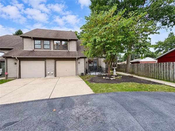 3831 NE Northwoods Ne Court #4, Warren, OH 44483